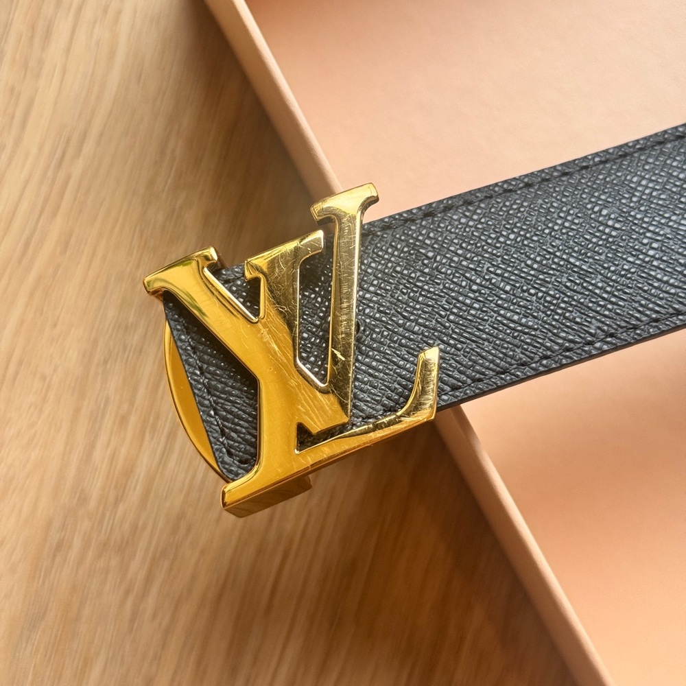 Double sided LV belt